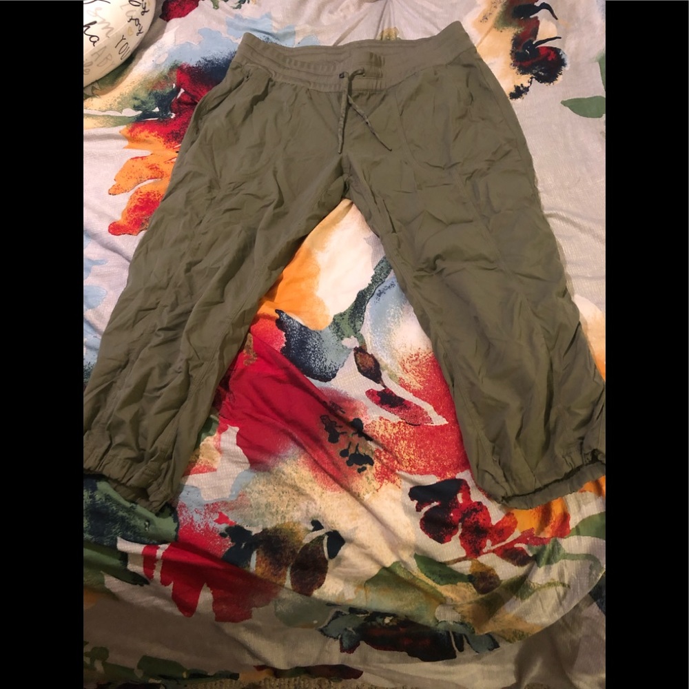 North face cargo pants size extra large